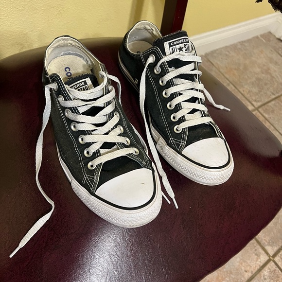Converse size8.5